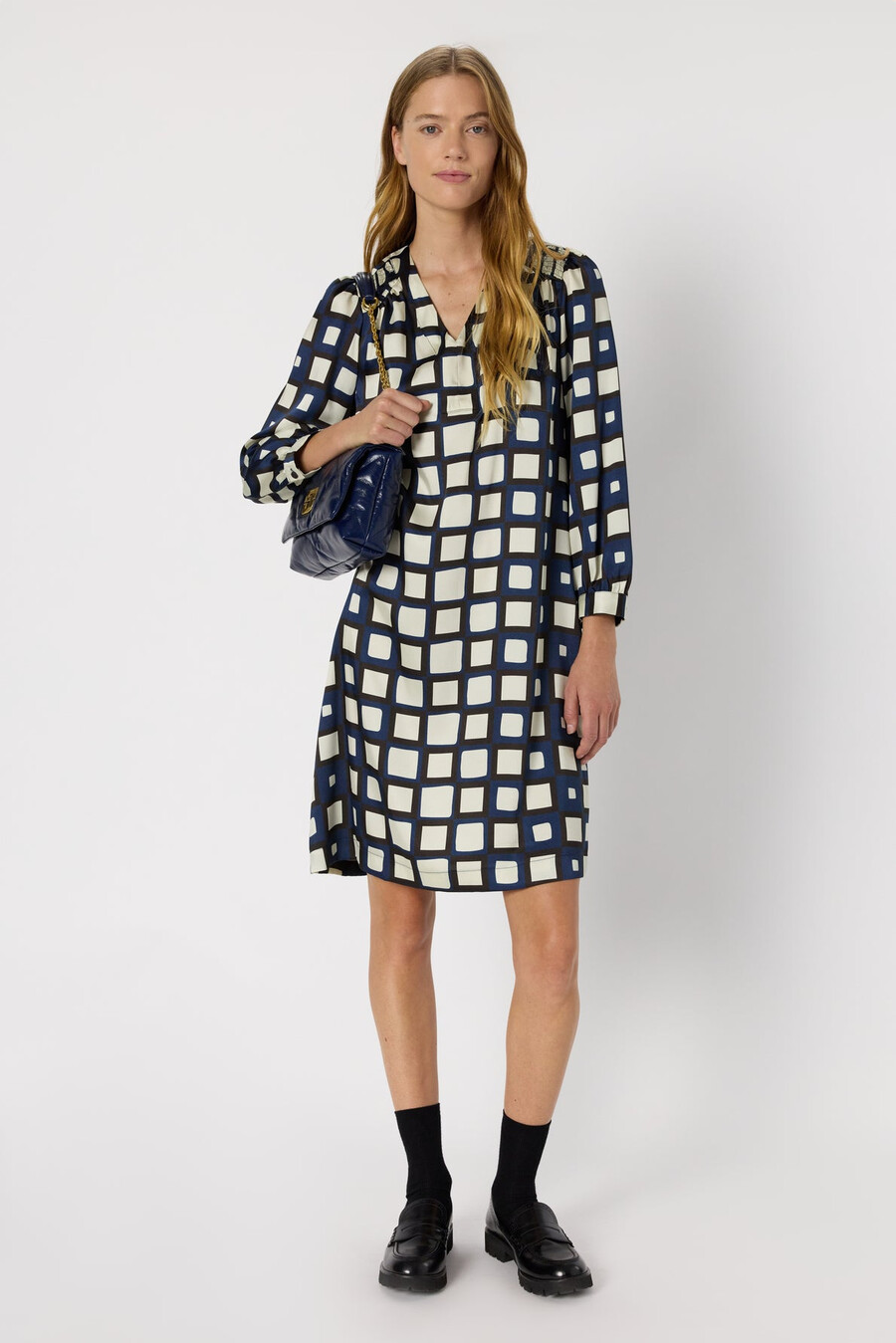 robe courte imprimée en satin - leonie
