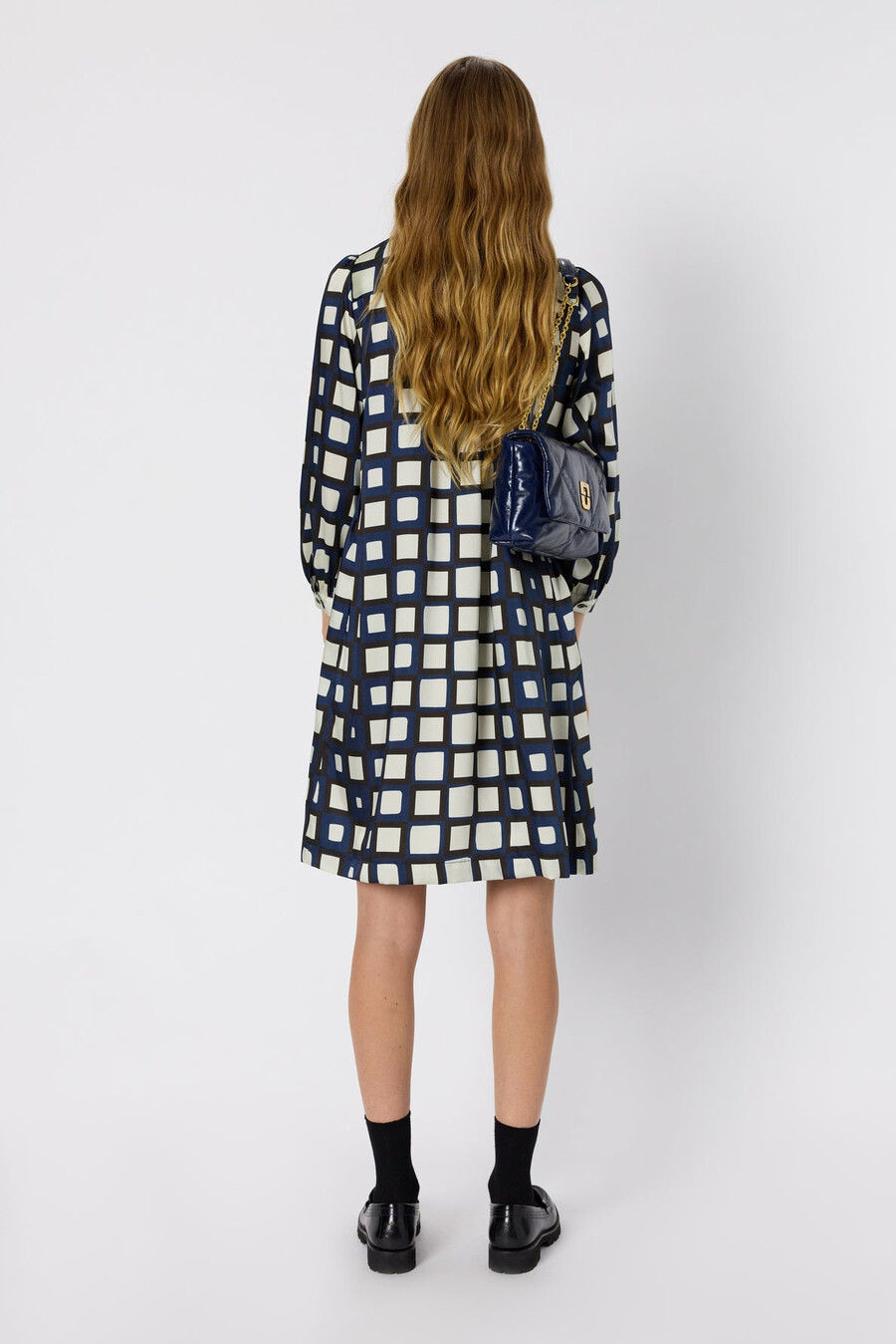 robe courte imprimée en satin - leonie
