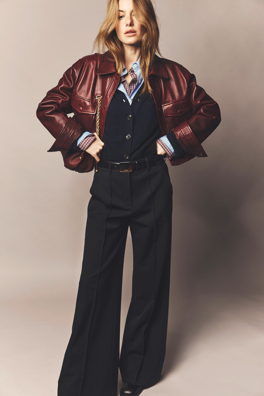 veste courte en cuir bordeaux - noeve