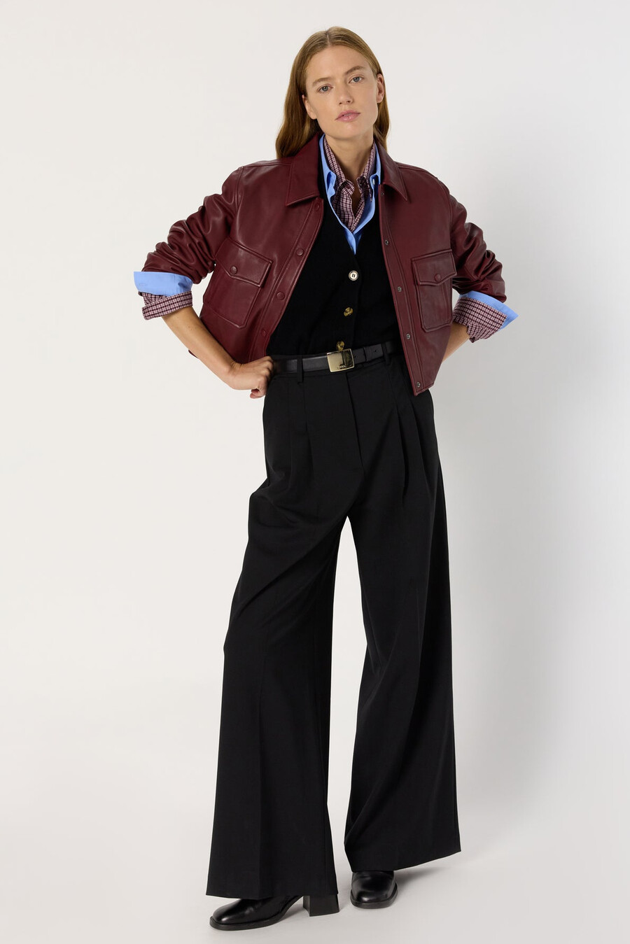 veste courte en cuir bordeaux - noeve