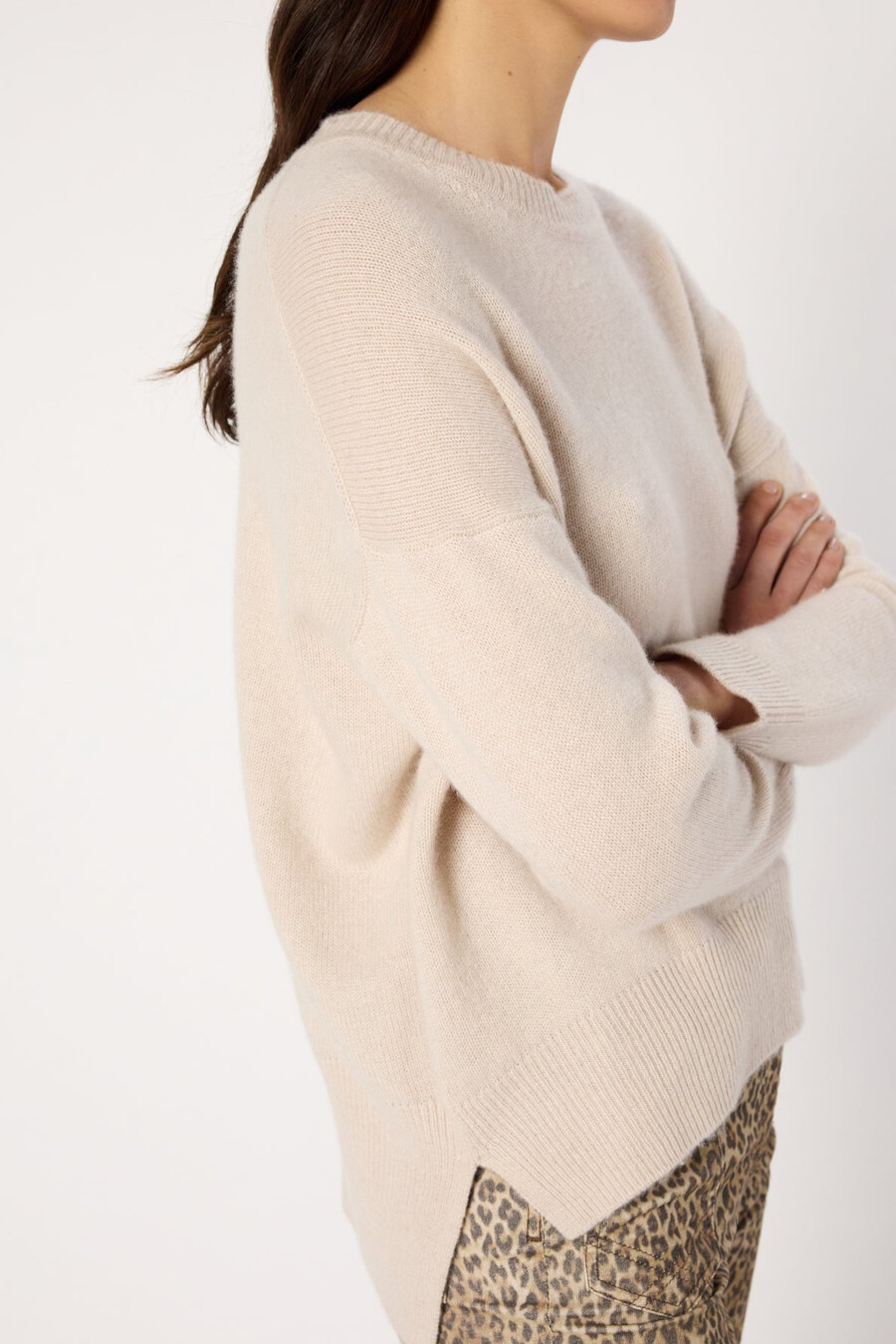pull ample asymétrique en cachemire - ema