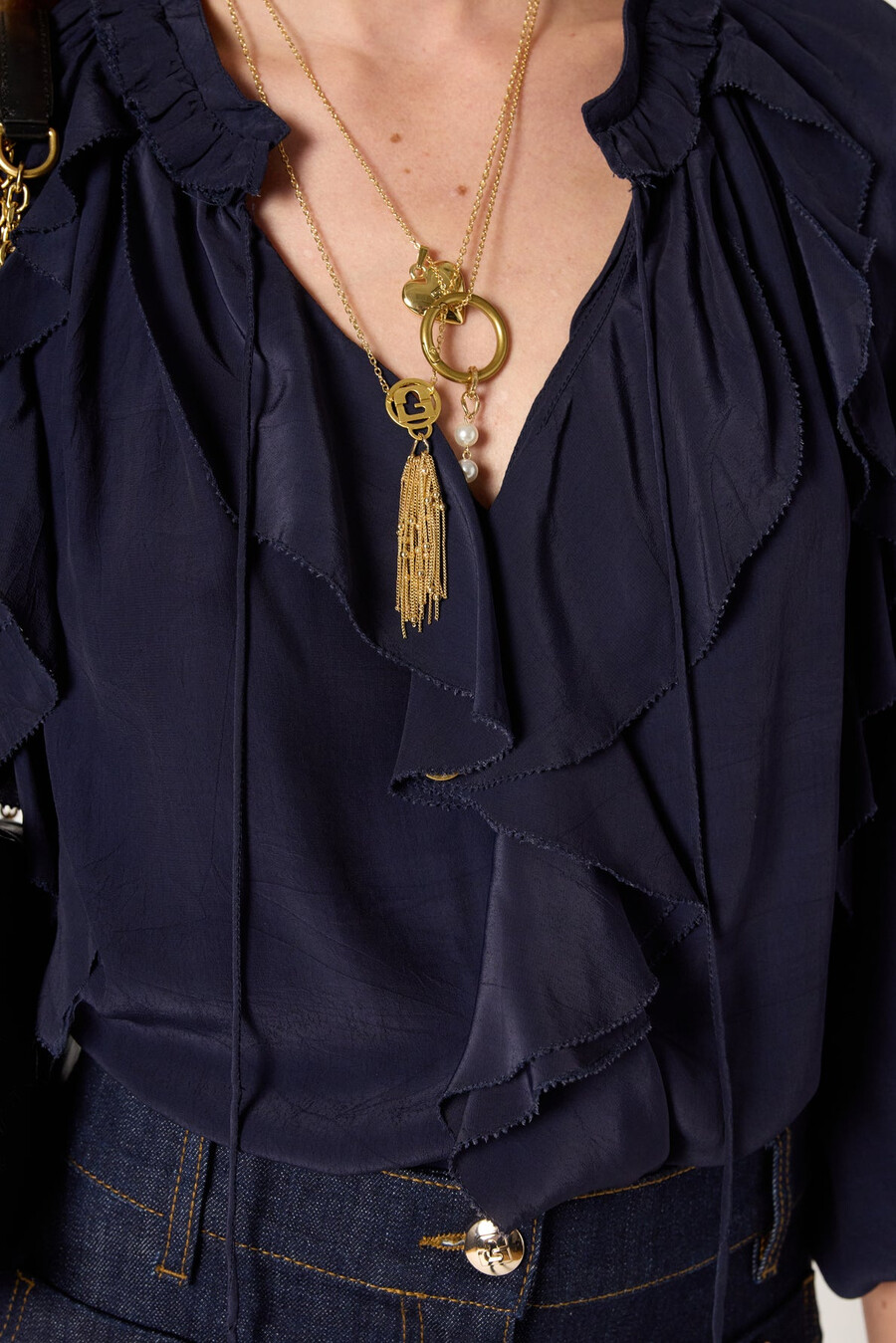 chemise en satin à volants - agnella